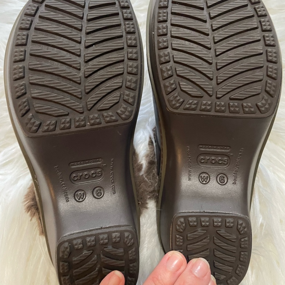 Crocs Womens Cobbler Clog Mules with Faux Fur Lining Brown/Walnut Size 6 - Picture 6 of 11